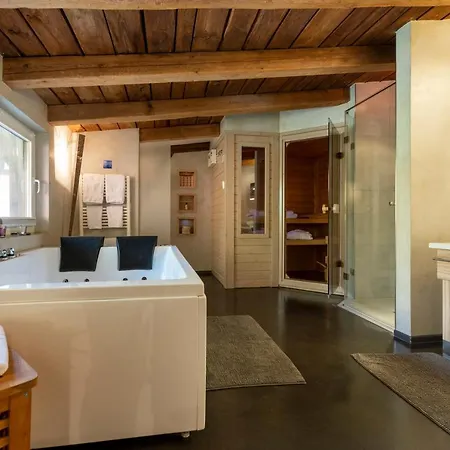 Zur Kloster-muehle 호텔