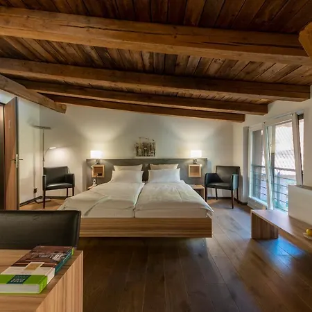 Zur Kloster-muehle 3* 그로스멕켈젠