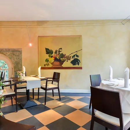 Zur Kloster-muehle 그로스멕켈젠